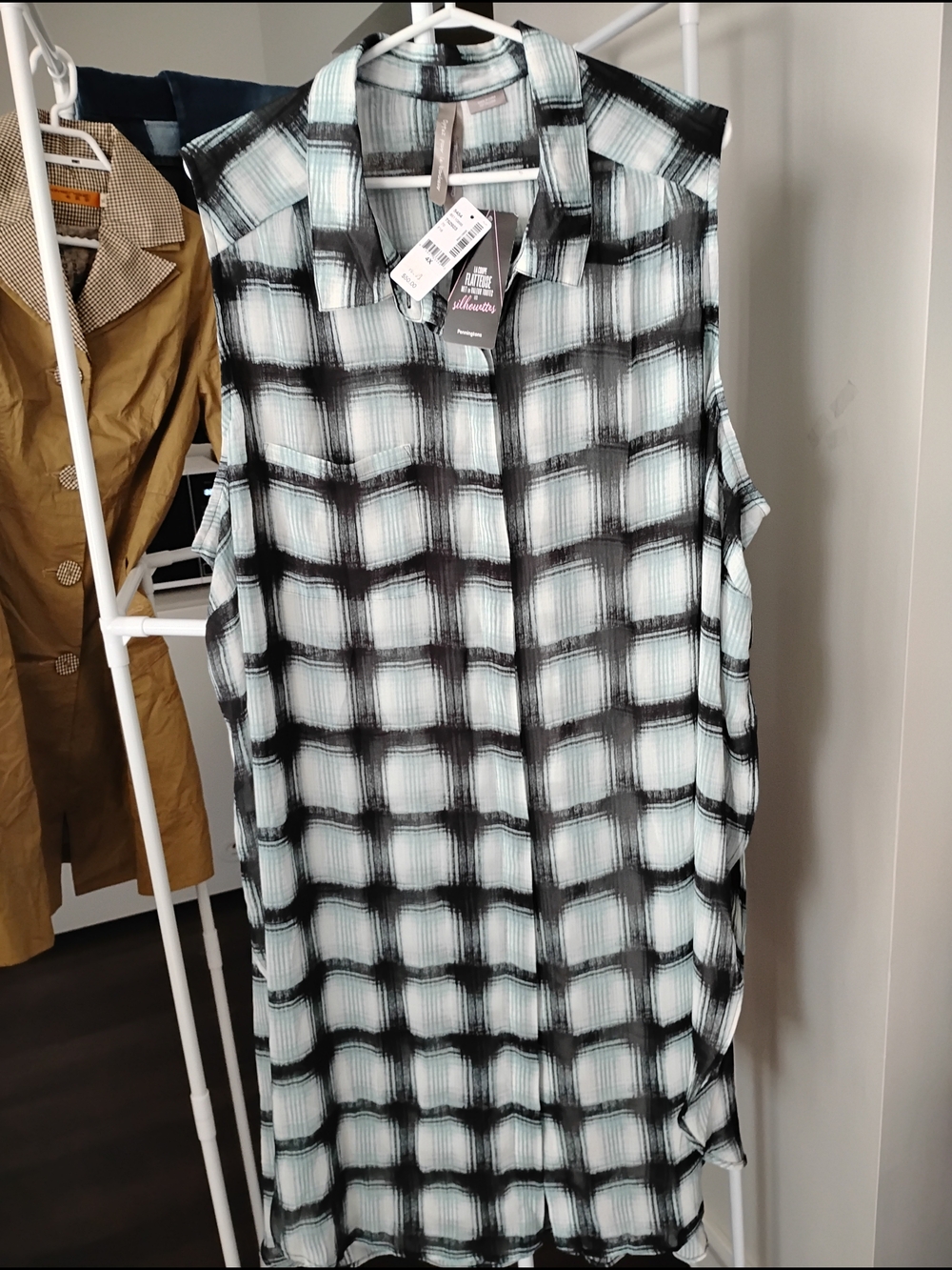 Penningtons Black and Light Green Plaid Midi Button Down Collared Shirt